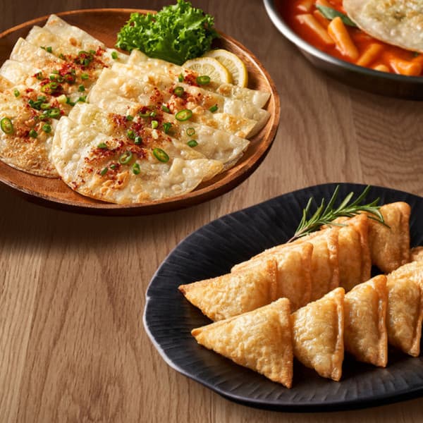 삼각만두 1kg(50개) + 납작만두 2팩(20개) 총 70개